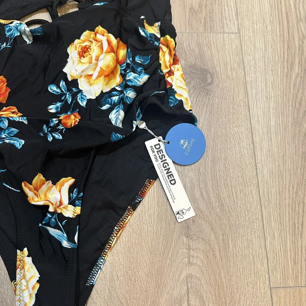 NWT Cupshe Women's Sz M One Peice Bathing Suit‎ Black Floral. Cut Out. Boho
